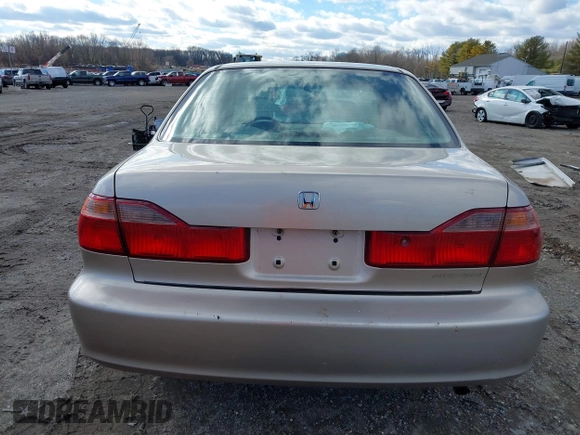 2000 Honda Accord EX z VIN 1HGCG6672YA069215, wystawiony jako IAAI lot #41508330 z przebiegiem 138 721 mil mil oraz . Historia ofert i sprzedaży dostępna na DreamBid. Obrazek 16.