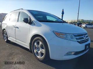 2011 Honda Odyssey Touring с VIN 5FNRL5H96BB002421, выставлен на аукционе IAAI как лот 42297384 с пробегом 128 472 миль миль и . История ставок и продаж доступна на DreamBid. Изображение 1.