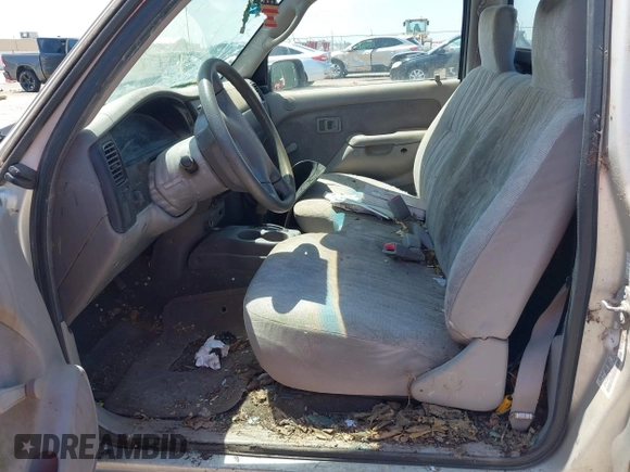 2001 Toyota Tacoma z VIN 5TENL42N41Z873927, wystawiony jako IAAI lot #42235055 z przebiegiem 272 178 mil mil oraz . Historia ofert i sprzedaży dostępna na DreamBid. Obrazek 5.