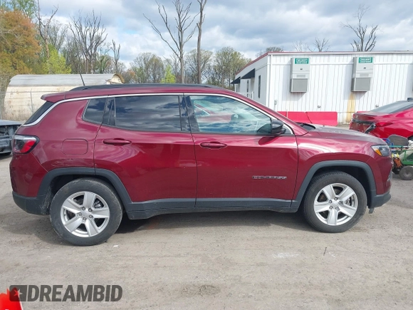 2022 Jeep Compass Latitude with VIN 3C4NJCBB2NT139933, listed as a IAAI auction lot 41886634 with 28,144 mi miles and . Bid and sale history available at DreamBid. Image 13.