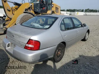 2000 Nissan Altima XE with VIN 1N4DL01DXYC223544, listed as a Copart auction lot 60718294 with 78,240 mi miles and Clean Title. Bid and sale history available at carsss.com. Image 3.