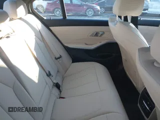 2020 BMW 3 Series 330i z VIN 3MW5R1J06L8B11272, wystawiony jako IAAI lot #41376487 z przebiegiem 28 683 mil mil oraz . Historia ofert i sprzedaży dostępna na DreamBid. Obrazek 8.