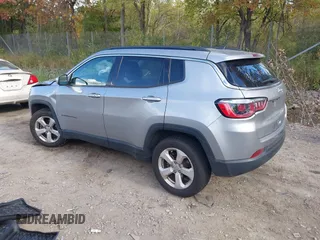 2018 Jeep Compass Latitude with VIN 3C4NJCBB1JT374446, listed as a IAAI auction lot 40536024 with 110,165 mi miles. Bid and sale history available at carsss.com. Image 3.
