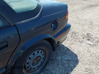 1994 Saturn SL z VIN 1G8ZJ557XRZ269410, wystawiony jako IAAI lot #31653894 z przebiegiem 132 202 mil mil oraz . Historia ofert i sprzedaży dostępna na DreamBid. Obrazek 12.