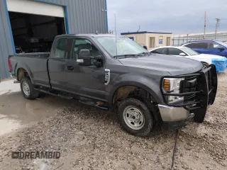 2018 Ford F-250 XL with VIN 1FT7X2B65JEB31372, listed as a Copart auction lot 52757495 with 167,640 mi miles and Clean title. Bid and sale history available at DreamBid. Image 4.