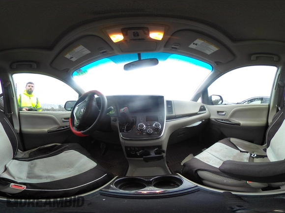 2017 Toyota Sienna XLE Auto Access Seat with VIN 5TDYZ3DC9HS818821, listed as a IAAI auction lot 41505304 with 74,295 mi miles. Bid and sale history available at carsss.com. Image 18.