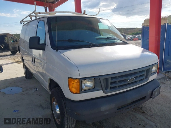 2005 Ford Econoline Cargo with VIN 1FTNE24L35HA46731, listed as a IAAI auction lot 41543863 with 179,541 mi miles. Bid and sale history available at carsss.com. Image 1.