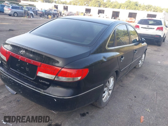 2006 Hyundai Azera SE with VIN KMHFC46F96A118471, listed as a IAAI auction lot 40162578 with 125,070 mi miles and . Bid and sale history available at DreamBid. Image 4.