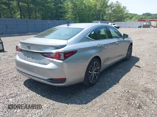 2022 Lexus ES 300h with VIN 58ADA1C13NU017386, listed as a IAAI auction lot 42381143 with 53,045 mi miles and . Bid and sale history available at DreamBid. Image 4.