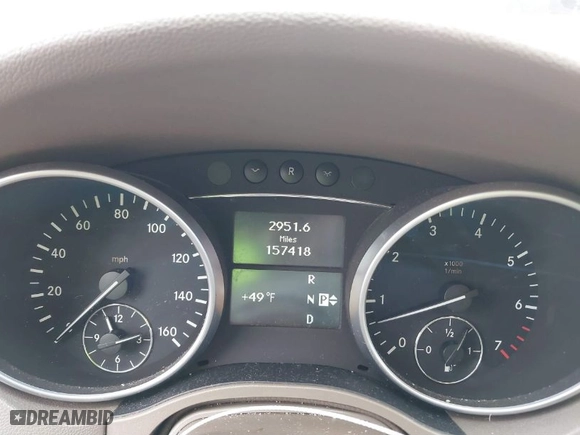 2011 Mercedes-Benz M-Class ML 350 with VIN 4JGBB8GB4BA683886, listed as a IAAI auction lot 41557555 with 157,418 mi miles. Bid and sale history available at carsss.com. Image 7.