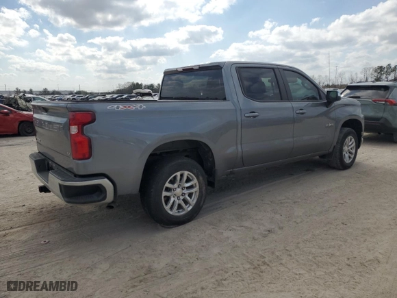 2020 Chevrolet Silverado 1500 LT with VIN 3GCUYDET8LG435207, listed as a Copart auction lot 43178525 with 57,361 mi miles and Clean Title. Bid and sale history available at carsss.com. Image 3.