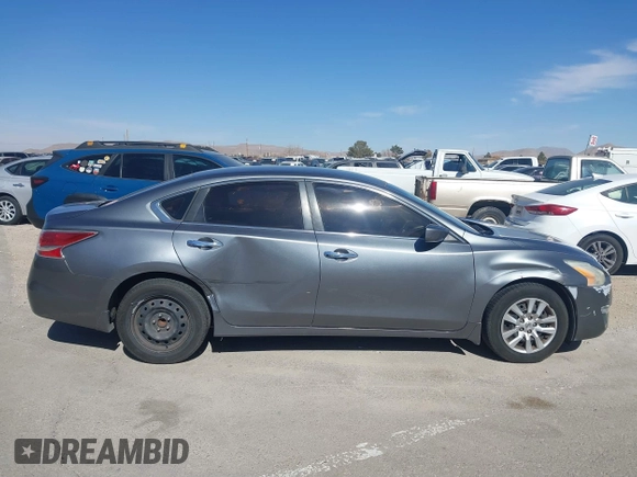 2015 Nissan Altima 2.5 SV with VIN 1N4AL3AP5FC484561, listed as a IAAI auction lot 41469626 with 150,509 mi miles. Bid and sale history available at carsss.com. Image 13.