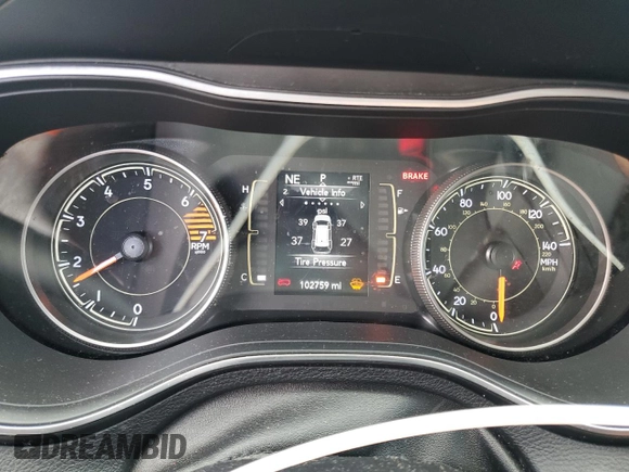 2020 Jeep Cherokee Latitude z VIN 1C4PJLCB6LD555929, wystawiony jako Copart lot #58735125 z przebiegiem 102 759 mil mil oraz Szkoda całkowita • Salvage title. Historia ofert i sprzedaży dostępna na DreamBid. Obrazek 9.