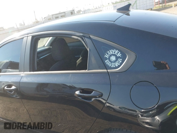 2021 Kia Forte LXS z VIN 3KPF24ADXME271884, wystawiony jako IAAI lot #41453893 z przebiegiem 93 462 mil mil oraz . Historia ofert i sprzedaży dostępna na DreamBid. Obrazek 19.