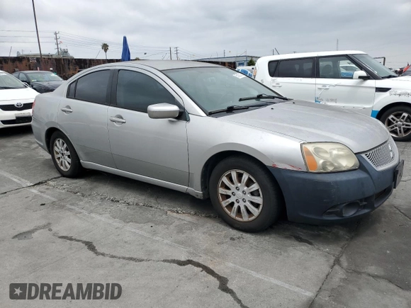 2012 Mitsubishi Galant FE z VIN 4A32B2FF7CE022785, wystawiony jako Copart lot #55182125 z przebiegiem 132 031 mil mil oraz Czysty tytuł • Clean title. Historia ofert i sprzedaży dostępna na DreamBid. Obrazek 4.