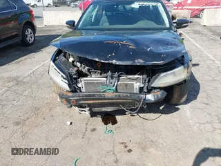 2013 Volkswagen Jetta SE with VIN 3VWDP7AJ3DM360389, listed as a IAAI auction lot 42221604 with 255,244 mi miles and . Bid and sale history available at DreamBid. Image 6.