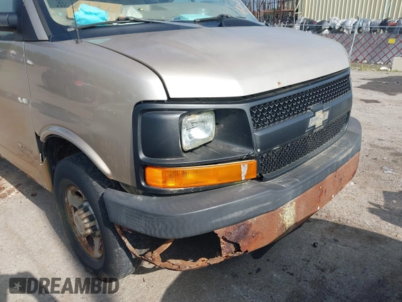 2006 Chevrolet Express Cargo z VIN 1GCHG35U061124851, wystawiony jako IAAI lot #42281481 z przebiegiem 170 964 mil mil oraz . Historia ofert i sprzedaży dostępna na DreamBid. Obrazek 6.