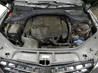 2015 Mercedes-Benz M 350 z VIN 4JGDA5HB0FA590281, wystawiony jako Copart lot #57251195 z przebiegiem 165 116 mil mil oraz Szkoda całkowita • Salvage title. Historia ofert i sprzedaży dostępna na DreamBid. Obrazek 12.