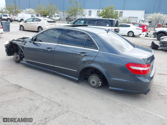 2012 Mercedes-Benz E-Class E 350 Luxury with VIN WDDHF5KB7CA600239, listed as a IAAI auction lot 41915206 with 94,970 mi miles. Bid and sale history available at carsss.com. Image 3.