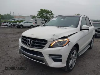2014 Mercedes-Benz M 350 z VIN 4JGDA5HB7EA365841, wystawiony jako IAAI lot #42271102 z przebiegiem 138 366 mil mil oraz . Historia ofert i sprzedaży dostępna na DreamBid. Obrazek 6.