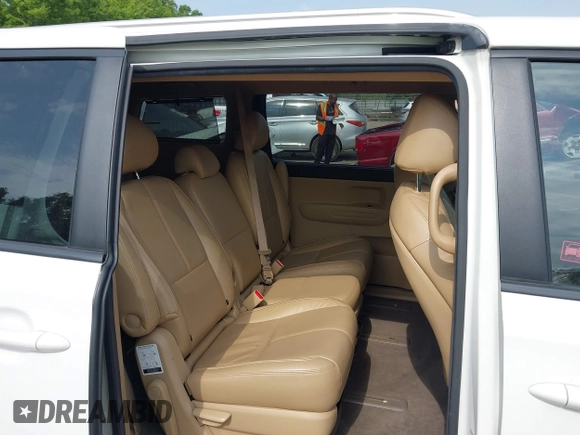 2016 Kia Sedona LX with VIN KNDMB5C11G6204116, listed as a IAAI auction lot 42153230 with 194,553 mi miles. Bid and sale history available at carsss.com. Image 8.