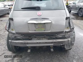 2017 FIAT 500e z VIN 3C3CFFGE5HT697541, wystawiony jako IAAI lot #42139647 z przebiegiem 61 623 mil mil oraz . Historia ofert i sprzedaży dostępna na DreamBid. Obrazek 6.