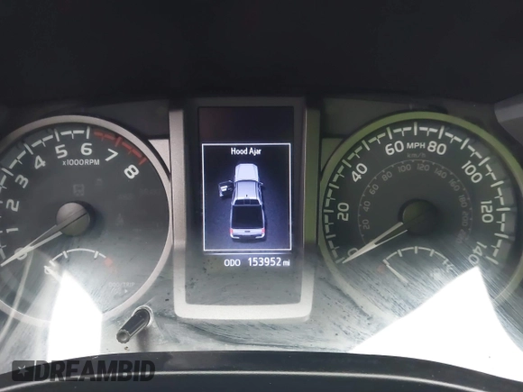 2020 Toyota Tacoma SR5 z VIN 3TMCZ5AN6LM323920, wystawiony jako IAAI lot #41885427 z przebiegiem 153 952 mil mil oraz . Historia ofert i sprzedaży dostępna na DreamBid. Obrazek 7.