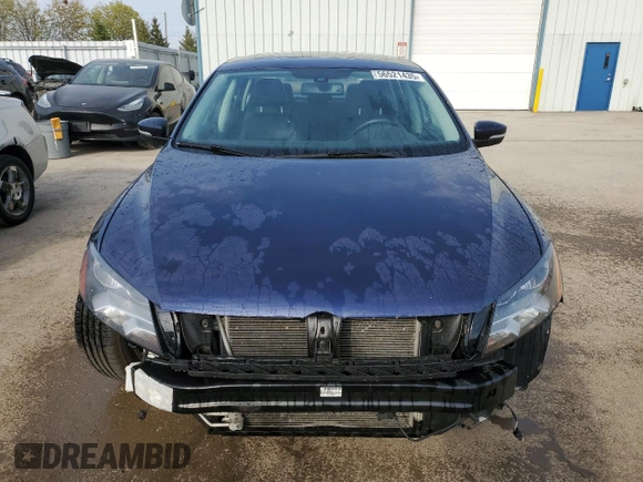 2015 Volkswagen Passat SEL Premium z VIN 1VWCV7A31FC027860, wystawiony jako Copart lot #56521435 z przebiegiem 171 702 mil mil oraz Czysty tytuł • Clean title. Historia ofert i sprzedaży dostępna na DreamBid. Obrazek 5.