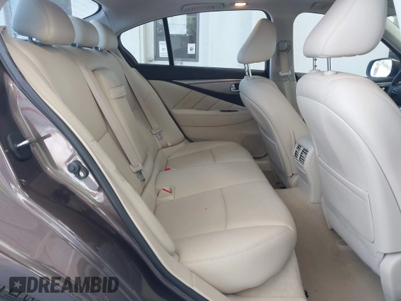 2015 Infiniti Q50 Premium with VIN JN1BV7AP4FM330386, listed as a IAAI auction lot 42028771 with 75,533 mi miles. Bid and sale history available at carsss.com. Image 8.