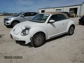2013 Volkswagen Beetle 2.5L with VIN 3VW5P7AT4DM820732, listed as a Copart auction lot 49908015 with 117,283 mi miles and Salvage Title. Bid and sale history available at DreamBid. Image 1.