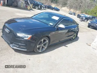 2015 Audi S5 Premium Plus z VIN WAUGGAFR1FA035653, wystawiony jako IAAI lot #42054212 z przebiegiem 133 572 mil mil oraz . Historia ofert i sprzedaży dostępna na DreamBid. Obrazek 17.