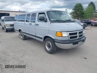 2001 Dodge Passenger z VIN 2B5WB35Z01K531592, wystawiony jako IAAI lot #42234657 z przebiegiem 106 644 mil mil oraz . Historia ofert i sprzedaży dostępna na DreamBid. Obrazek 1.