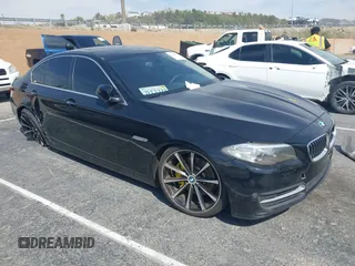 2014 BMW 5 Series 535i z VIN WBA5B1C5XED476766, wystawiony jako IAAI lot #41744110 z przebiegiem Nie podano mil oraz . Historia ofert i sprzedaży dostępna na DreamBid. Obrazek 1.