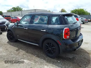 2015 MINI Countryman S z VIN WMWZC5C51FWM19433, wystawiony jako IAAI lot #42365991 z przebiegiem 158 205 mil mil oraz . Historia ofert i sprzedaży dostępna na DreamBid. Obrazek 3.