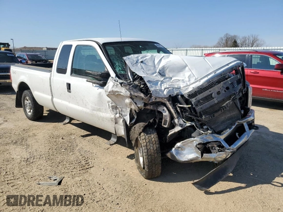 2010 Ford F-250 XL z VIN 1FTSX2BY1AEB41313, wystawiony jako Copart lot #48848615 z przebiegiem Nie podano mil oraz Szkody całkowita. Historia ofert i sprzedaży dostępna na DreamBid. Obrazek 4.