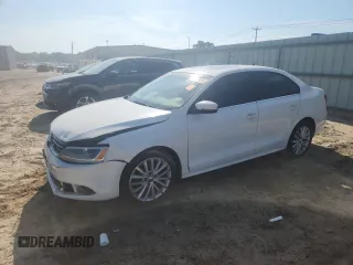 2013 Volkswagen Jetta SEL с VIN 3VWLX7AJ1DM354215, выставлен на аукционе Copart как лот 57077805 с пробегом 203 329 миль миль и Чистый • Clean title. История ставок и продаж доступна на DreamBid. Изображение 1.