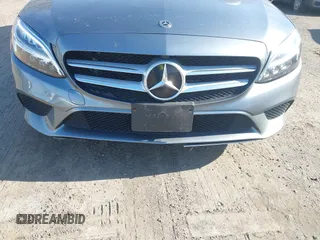 2021 Mercedes-Benz C 300 z VIN W1KWF8EB8MR630955, wystawiony jako IAAI lot #41764582 z przebiegiem 52 702 mil mil oraz . Historia ofert i sprzedaży dostępna na DreamBid. Obrazek 6.