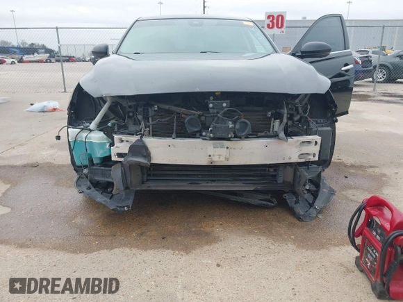 2019 Nissan Altima 2.5 Platinum with VIN 1N4BL4FV2KC207507, listed as a IAAI auction lot 41537675 with 69,872 mi miles. Bid and sale history available at carsss.com. Image 6.