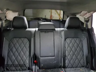 2024 Volkswagen Atlas SEL Premium R-Line с VIN 1V2FR2CA2RC604658, выставлен на аукционе Copart как лот 50166405 с пробегом 15 897 миль миль и Чистый • Clean title. История ставок и продаж доступна на DreamBid. Изображение 10.