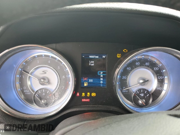 2014 Chrysler 300 with VIN 2C3CCABG0EH301699, listed as a Copart auction lot 43661855 with 183,371 mi miles and Salvage Title. Bid and sale history available at carsss.com. Image 9.