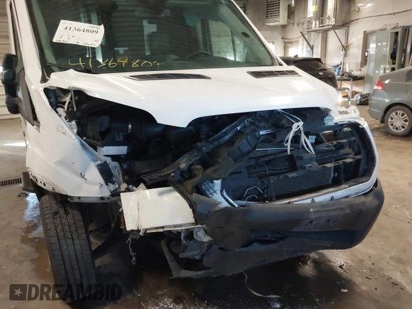 2019 Ford Transit с VIN 1FTYE2CMXKKA40544, выставлен на аукционе IAAI как лот 41364809 с пробегом 60 366 миль миль и . История ставок и продаж доступна на DreamBid. Изображение 18.