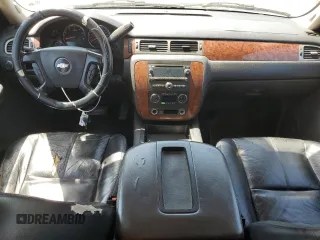 2008 Chevrolet Tahoe 2LT z VIN 1GNFC13058J109523, wystawiony jako Copart lot #53049875 z przebiegiem 212 520 mil mil oraz Szkoda całkowita • Salvage title. Historia ofert i sprzedaży dostępna na DreamBid. Obrazek 8.
