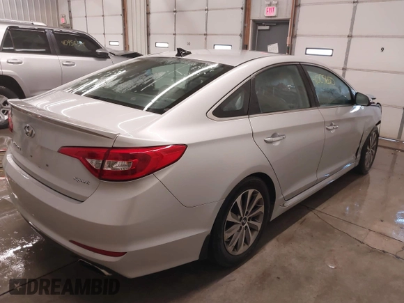 2015 Hyundai Sonata Sport with VIN 5NPE34AF3FH141616, listed as a IAAI auction lot 41005650 with 138,291 mi miles and . Bid and sale history available at DreamBid. Image 4.