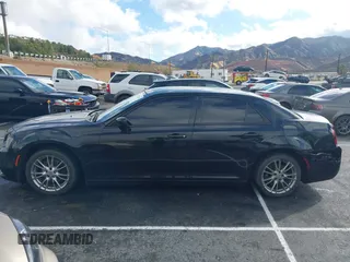 2018 Chrysler 300 with VIN 2C3CCABGXJH239934, listed as a IAAI auction lot 41517944 with 140,699 mi miles. Bid and sale history available at carsss.com. Image 14.