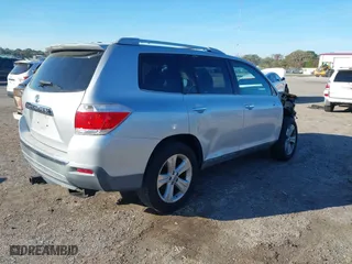 2011 Toyota Highlander Limited with VIN 5TDYK3EH3BS030851, listed as a IAAI auction lot 41632465 with 249,790 mi miles. Bid and sale history available at carsss.com. Image 4.