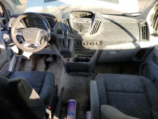 2018 Ford Transit Passenger XL z VIN 1FBZX2YGXJKA96195, wystawiony jako Copart lot #43571525 z przebiegiem 133 661 mil mil oraz Czysty tytuł • Clean title. Historia ofert i sprzedaży dostępna na DreamBid. Obrazek 8.