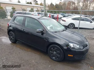 2013 Volkswagen Golf w/Conv & Sunroof with VIN WVWBB7AJXDW129305, listed as a IAAI auction lot 40969385 with 79,953 mi miles. Bid and sale history available at carsss.com. Image 1.