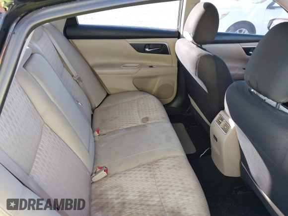2018 Nissan Altima SV with VIN 1N4AL3AP8JC225474, listed as a IAAI auction lot 40877199 with 41,923 mi miles and . Bid and sale history available at carsss.com. Image 8.