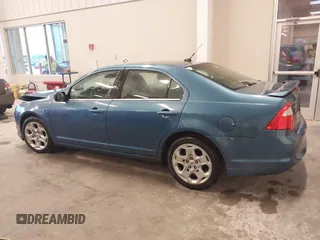 2010 Ford Fusion SE z VIN 3FAHP0HA6AR417044, wystawiony jako IAAI lot #42129980 z przebiegiem 200 595 mil mil oraz . Historia ofert i sprzedaży dostępna na DreamBid. Obrazek 14.
