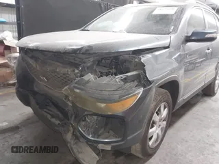2011 Kia Sorento LX with VIN 5XYKT4A18BG167038, listed as a IAAI auction lot 41625650 with 238,628 mi miles. Bid and sale history available at carsss.com. Image 6.